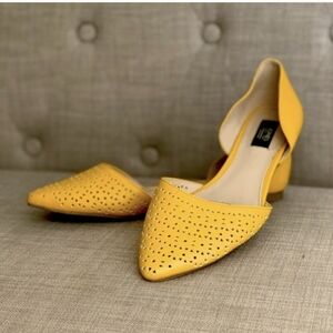 Jones New York Yellow Flats with Studded Design